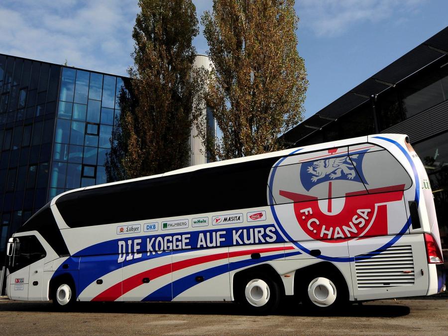  Neoplan Starliner FC Hansa Rostock 2008 года  (фото 2 из 2)